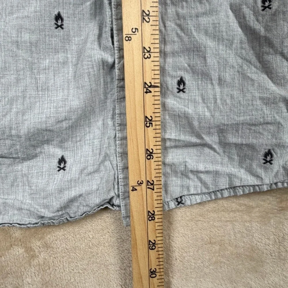 The North Face Mens Large Grey Campfire Embroidered Short Sleeve Button Up Shirt